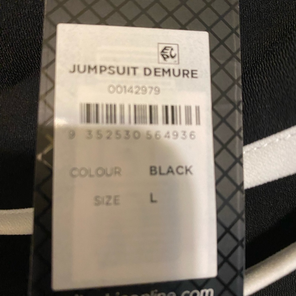 City Chic Demure Romper - Picture 7 of 10